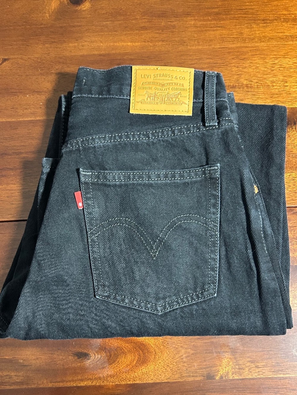 Levi’s Dad Jean Black Wash - Aritzia Exclusive - Size 28